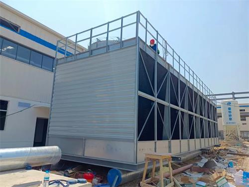 發(fā)現(xiàn)玻璃鋼罐出現(xiàn)破損時(shí)我們要怎么進(jìn)行處理?