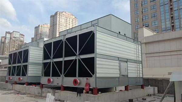 選用逆流式冷卻塔應注意哪些問題？(豐南方形逆流式玻璃鋼冷卻塔廠家)